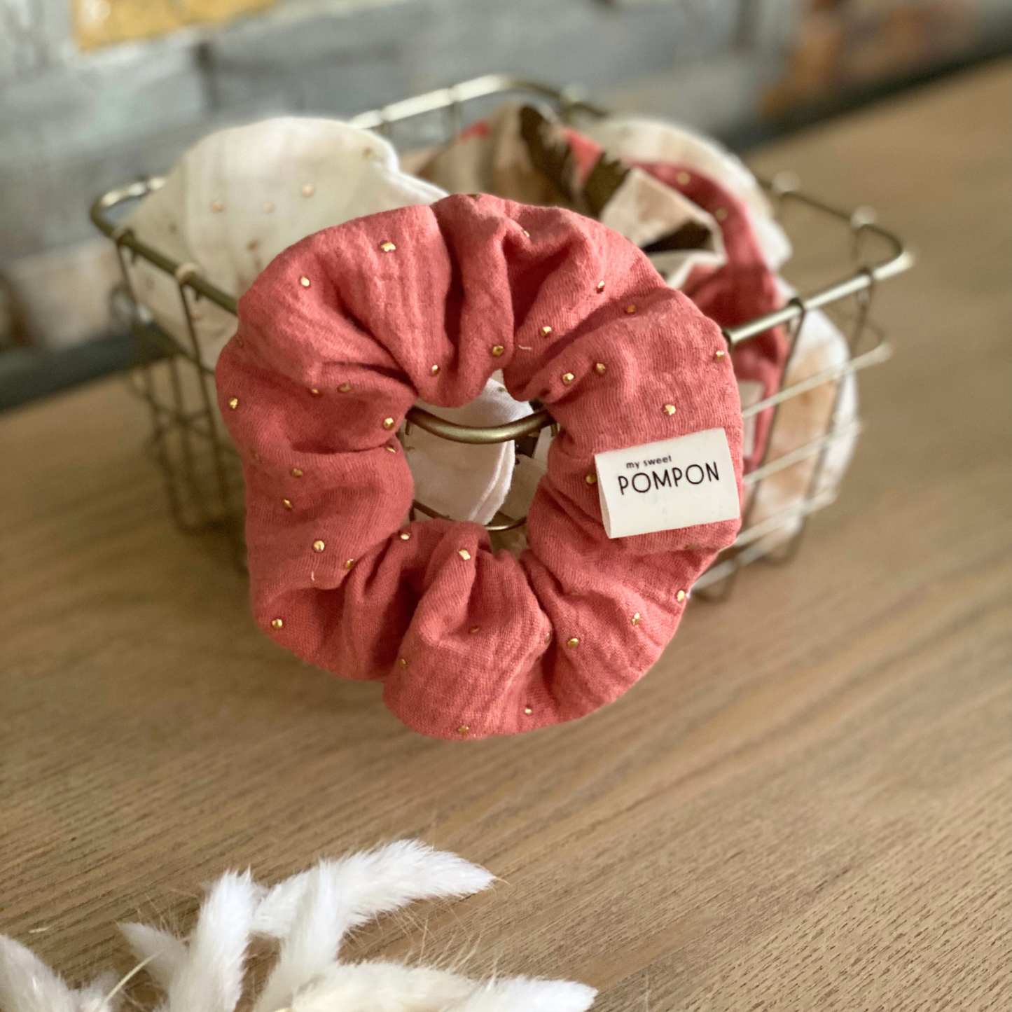 Chouchou pour cheveux écru et terracotta à fleurs