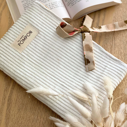 Housse pour livre de poche écru léopard en velours