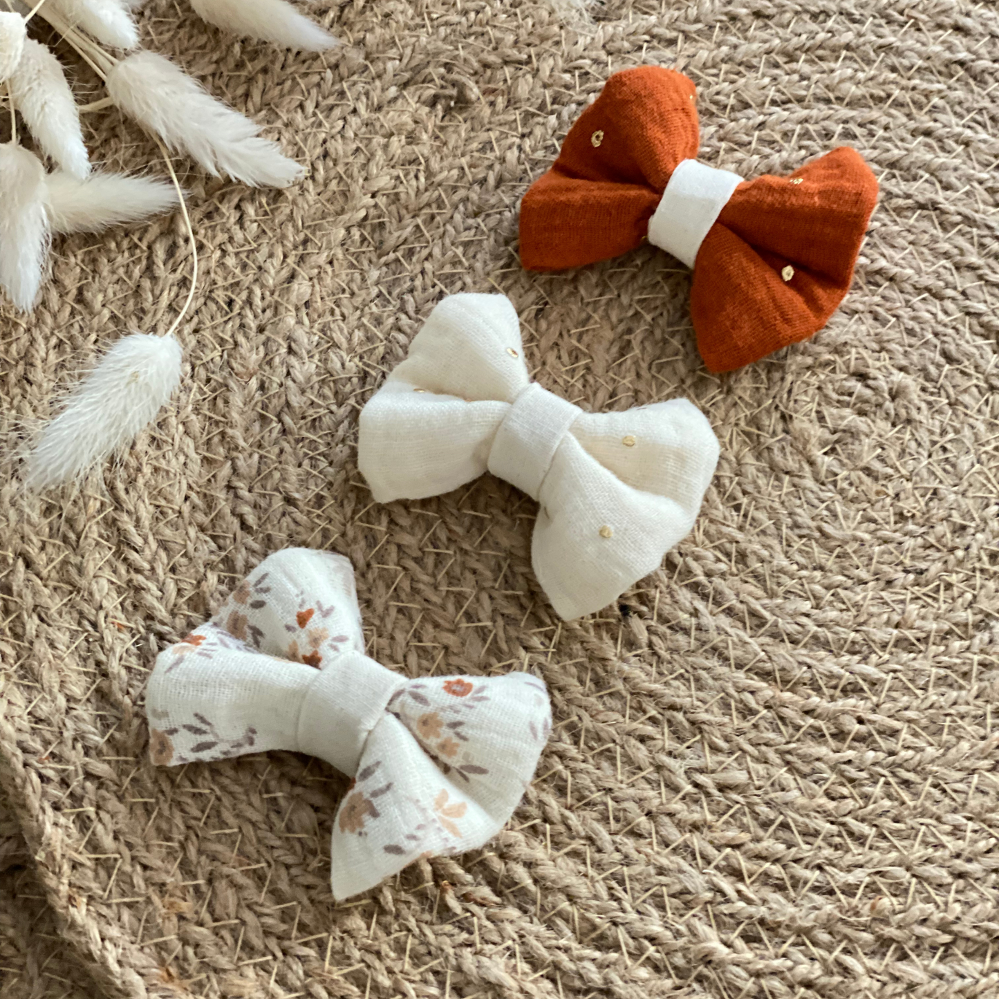 Porte barrettes en gaze de coton rouille à pois dorés-Cadeau petite fille