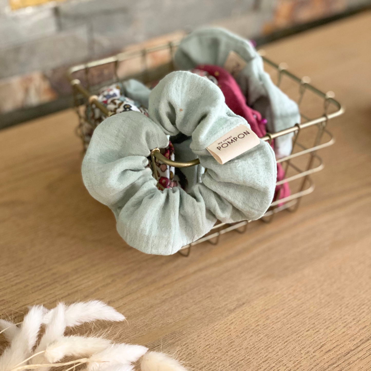 Chouchou pour cheveux vert, framboise à fleurs