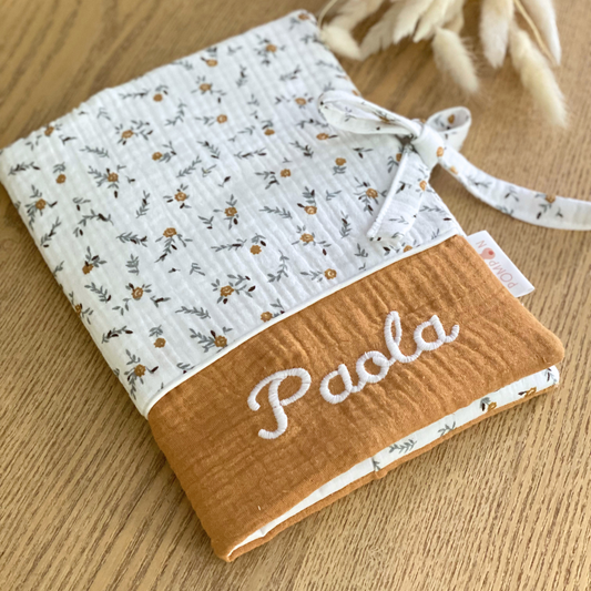 Protège carnet de santé personnalisé mixte vert de gris camel