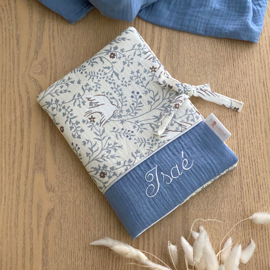 Protège carnet de santé personnalisé mixte en gaze de coton bleu et écru