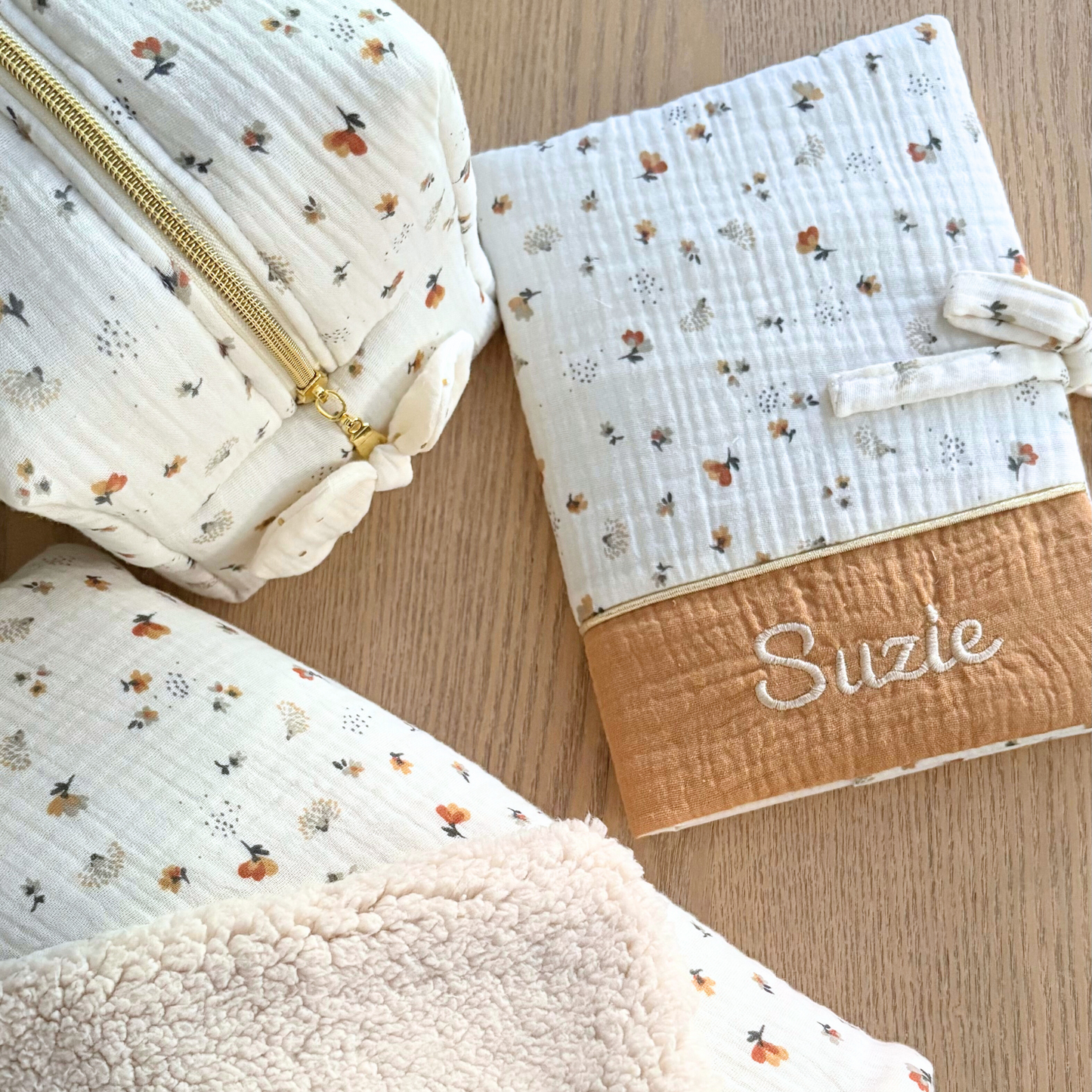 Protège carnet de santé personnalisé fait main à composer