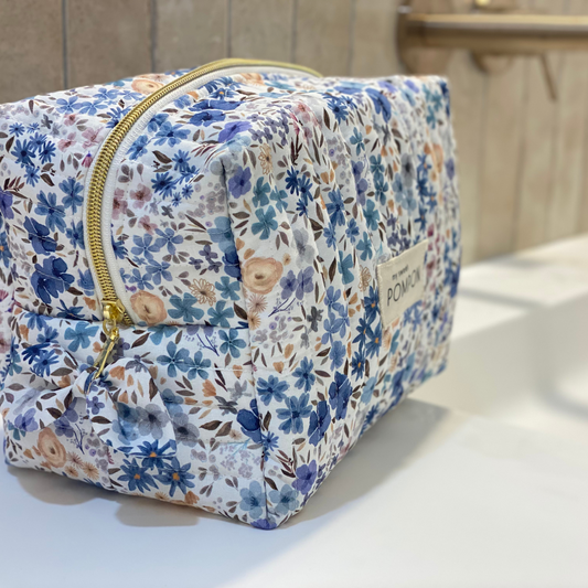 Trousse de toilette à fleurs matelassée