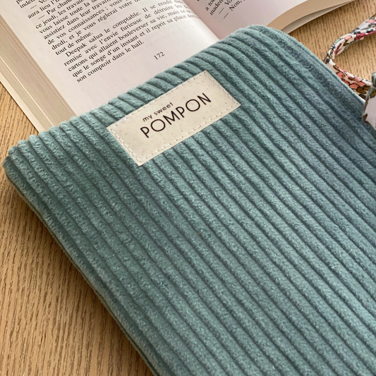 Housse pour livre de poche en velours vert d'eau Alba