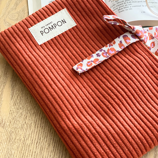 Housse pour livre de poche léopard en velours brique