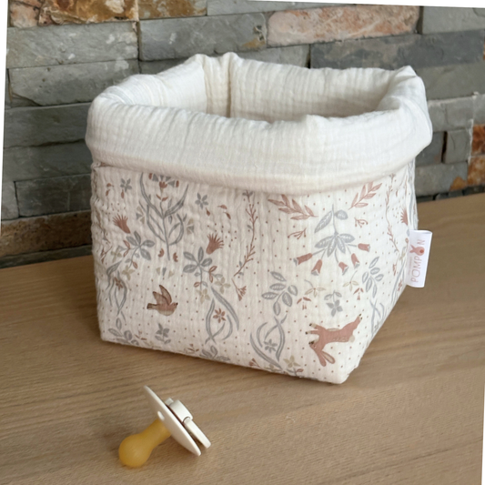 Panier à couches et produits bébé écru lapin