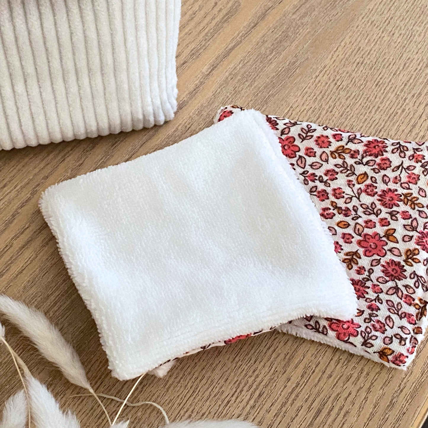 Cotons démaquillants lavables avec panier