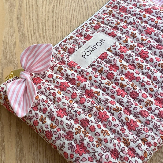 Pochette à maquillage à fleurs et rayures rose