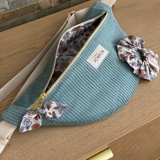 Sac banane femme en velours vert d'eau à fleurs