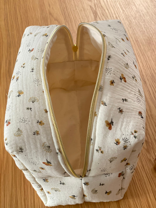 Trousse de toilette pour sac à langer écru à fleurs