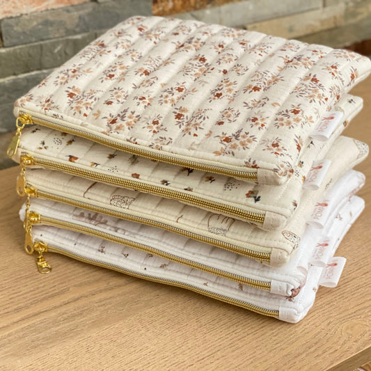 Pochette plate matelassée en gaze de coton ou coton à composer