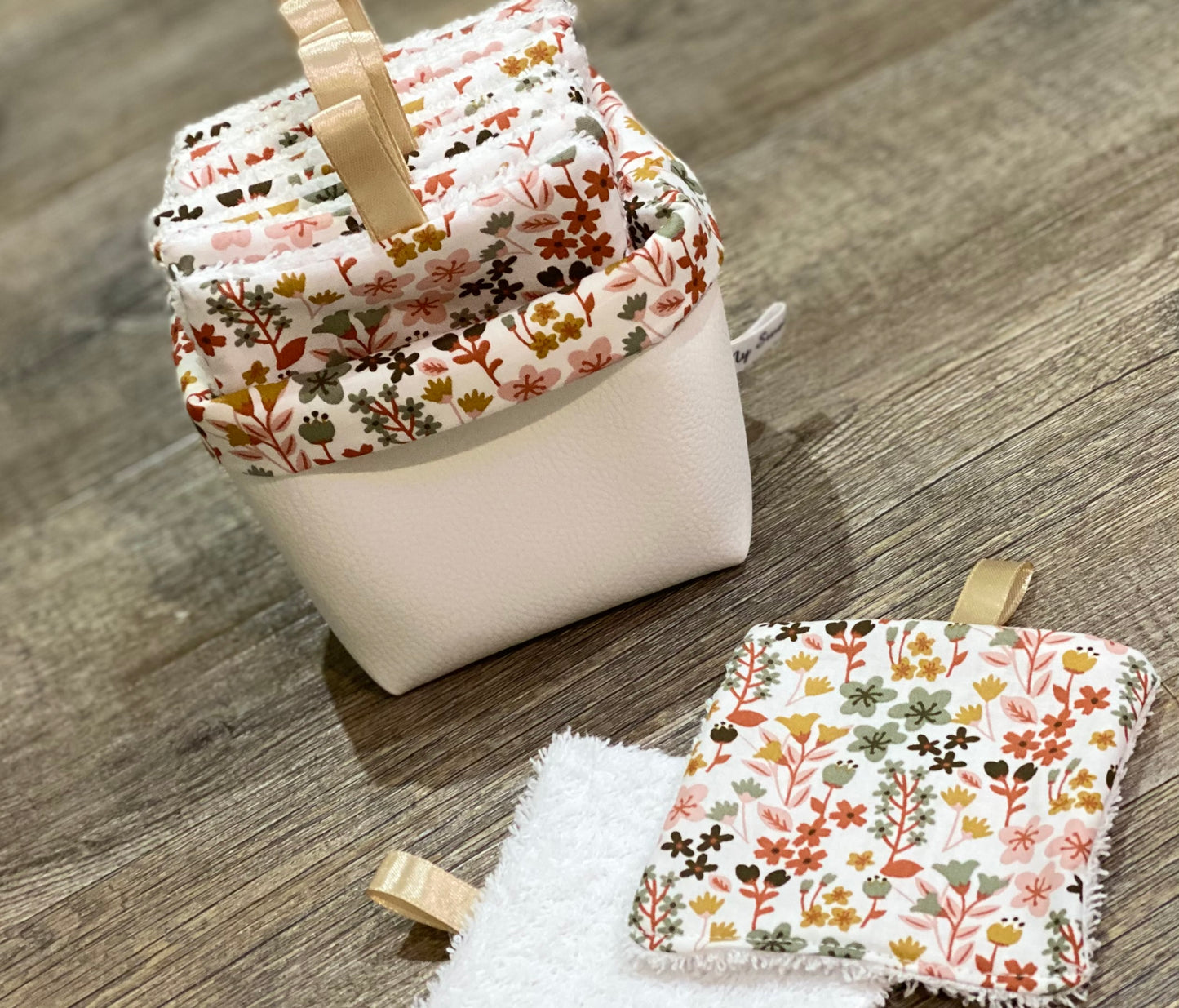 Lingettes lavables cotons lavables pour bébé fleurs terracotta doré