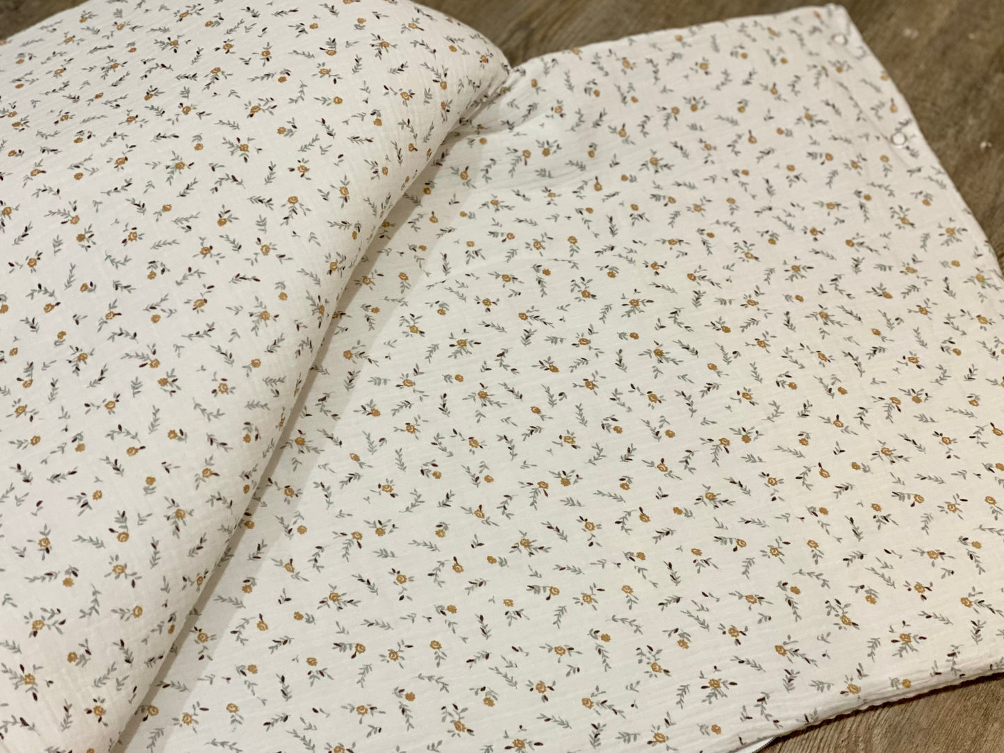 Nid d'ange bébé camel et vert de gris