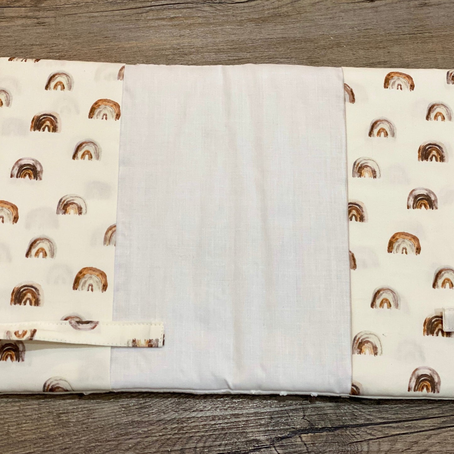 Protège carnet de santé personnalisé Arc en ciel-Cadeau de naissance