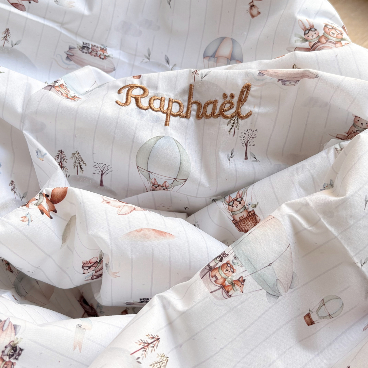 Couverture bébé animaux ours renard lapin aviateur et sherpa blanche personnalisable