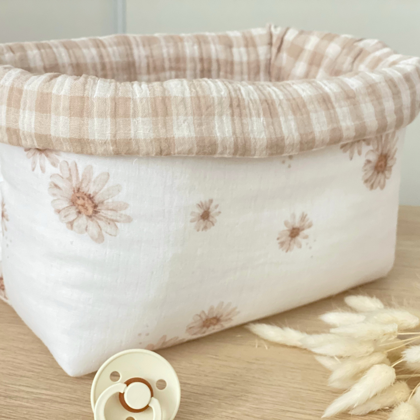 Panier à couches  table à langer gaze de coton marguerite et vichy Collection Maggie