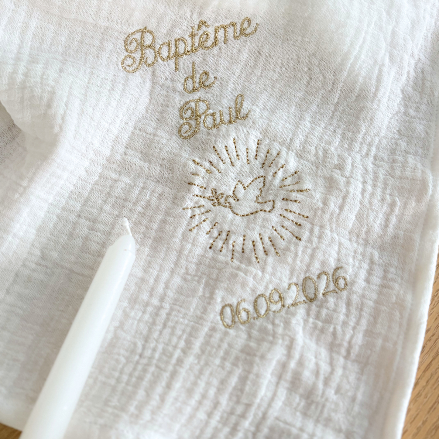 Lange de baptême personnalisé broderie dorée