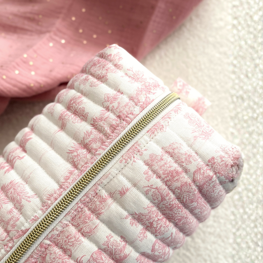Nouveauté ! Trousse de toilette bébé fille toile de jouy rose