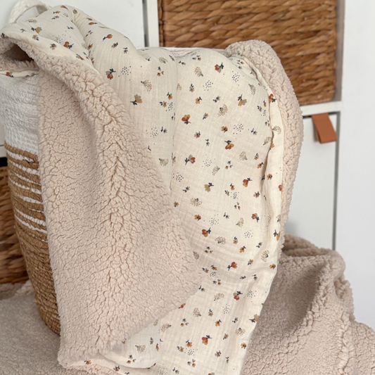 NOUVEAU Couverture en gaze de coton écrue et moumoute sherpa