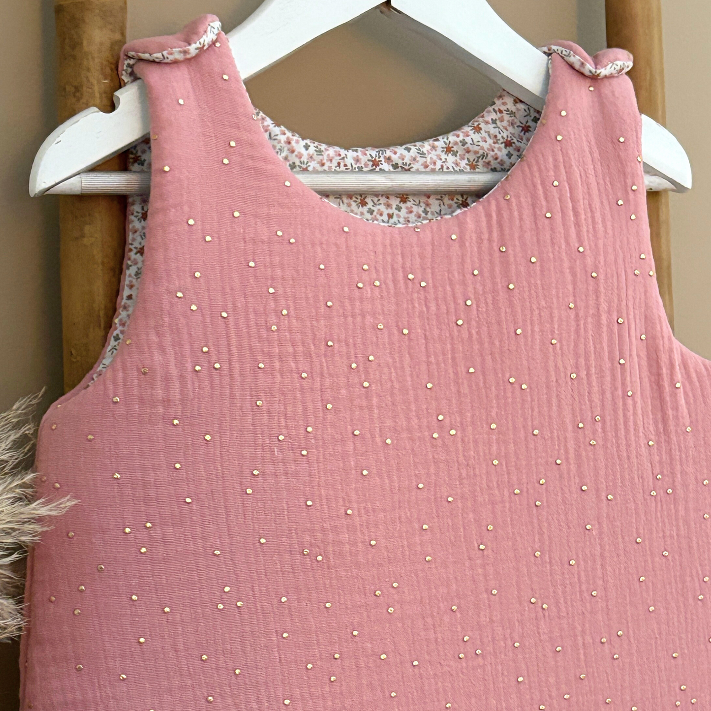 NOUVEAU Gigoteuse en gaze de coton rose à fleurs
