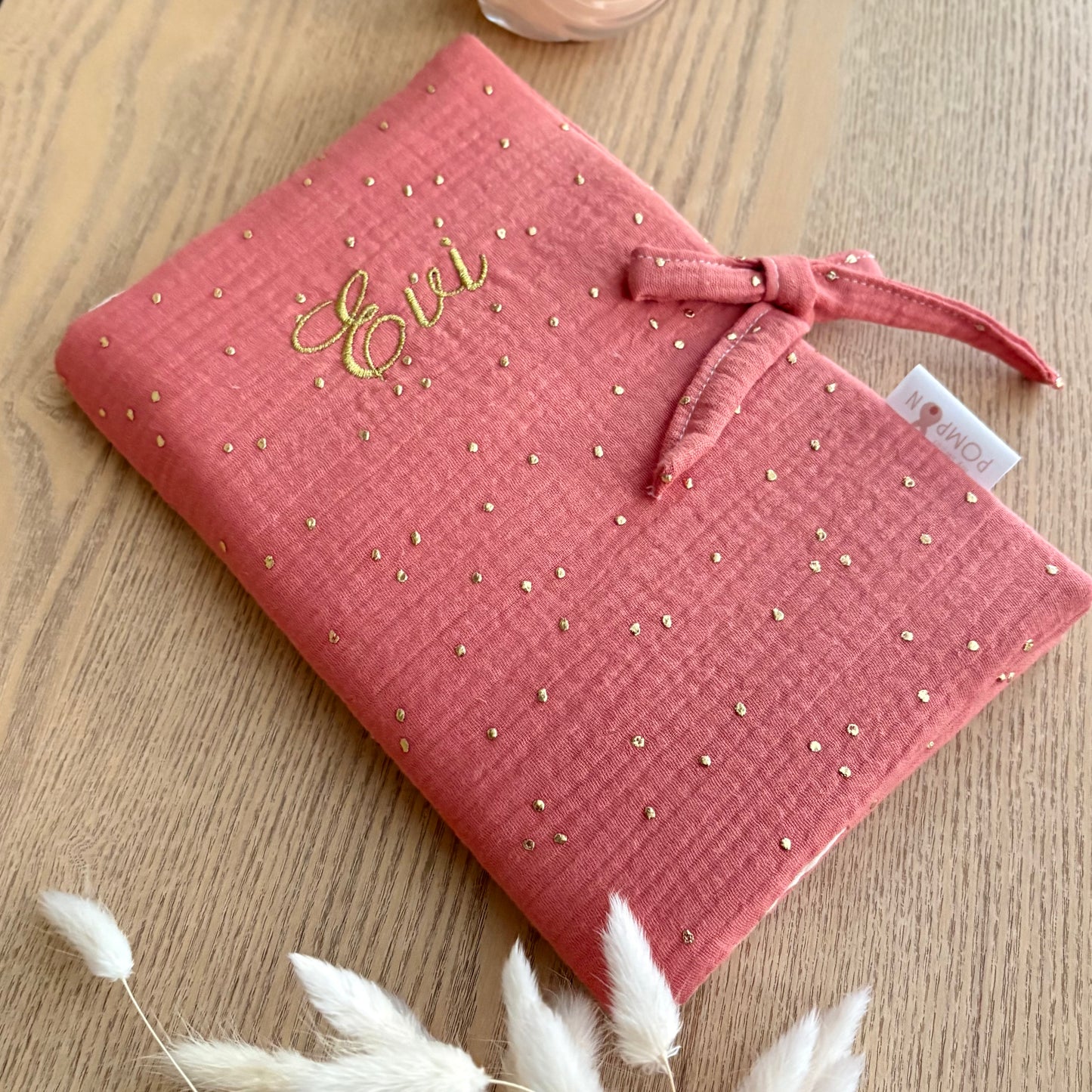 Protège carnet de santé personnalisé en gaze de coton -Couleur au choix