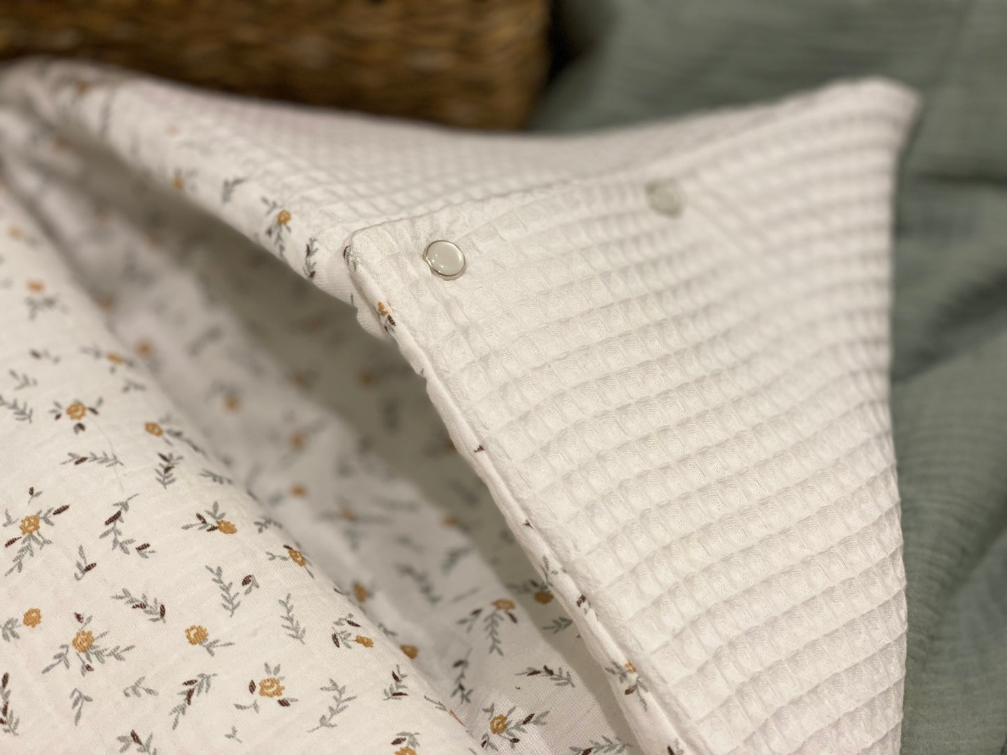 Nid d'ange bébé camel et vert de gris